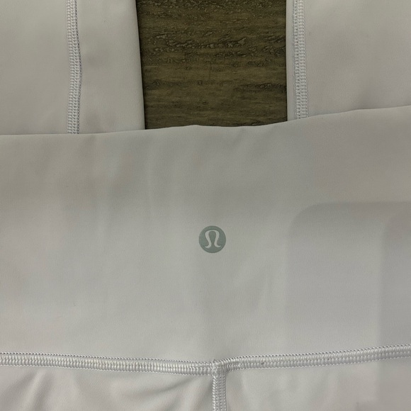 Women's lavender High-Waisted leggings - Picture 3 of 4